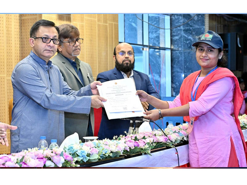 শ্রমঘন শিল্পের বিকাশে প্রশিক্ষিত  জনবল তৈরিতে গুরুত্ব দিচ্ছে সরকার: খন্দকার মুক্তাদির