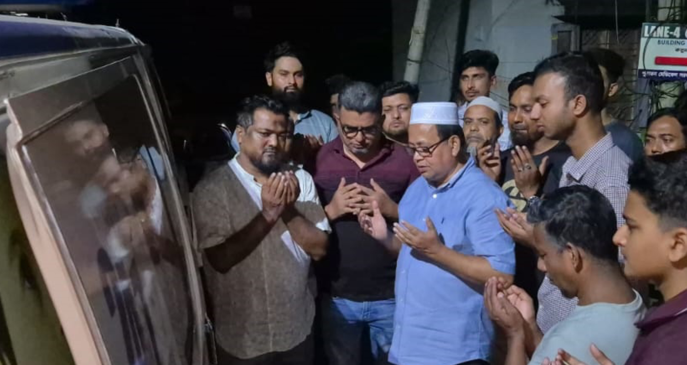 জকিগঞ্জে বালুমহালের ভেতরে ড্রেজার রাখায় জরিমানা