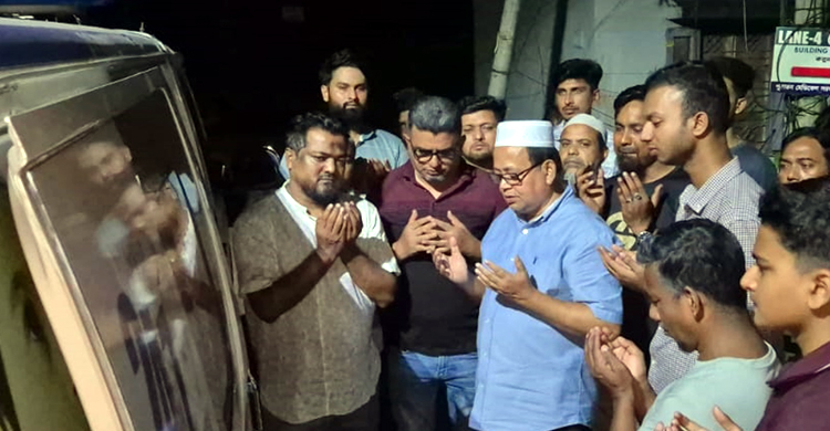 জাকির মজুমদারের শেষযাত্রায় অনন্য ভূমিকা