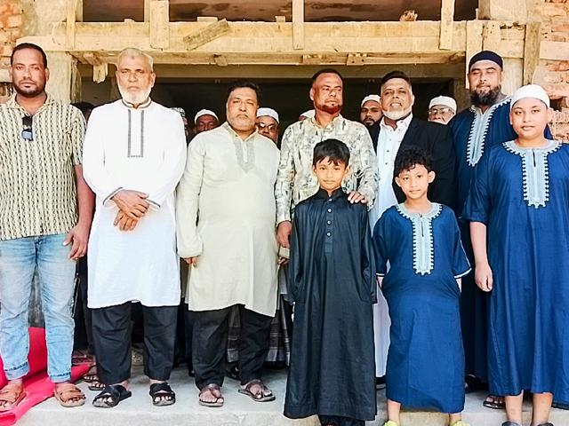 বিশ্বনাথে কোটি টাকা ব্যায়ে নির্মিত মসজিদ নামাজের জন্য উদ্বোধন
