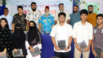 সুরমা বয়েজ ক্লাবের উদ্যোগে এসএসসি পরীক্ষায় উত্তীর্ণ শিক্ষার্থীদের সংবর্ধনা