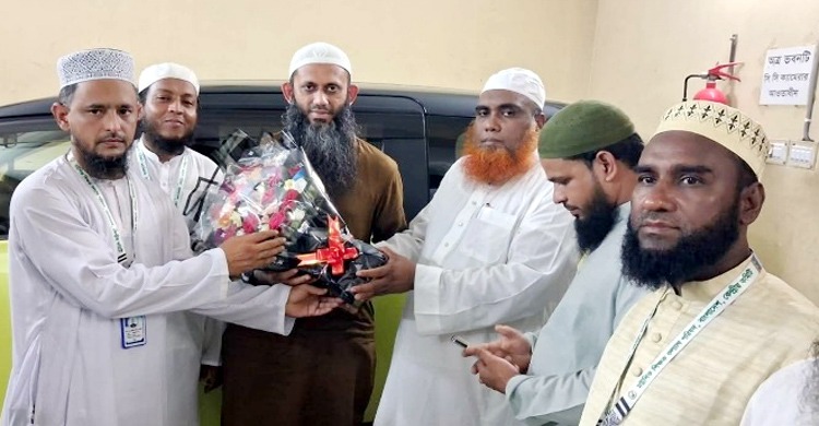 ধর্ম প্রতিমন্ত্রীর সঙ্গে মউশিক শিক্ষক কল্যাণ পরিষদের সৌজন্য সাক্ষাৎ