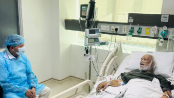 আলজেরিয়া থেকে ফিরেই মঈন খানকে দেখতে গেলেন হুমায়ুন কবির