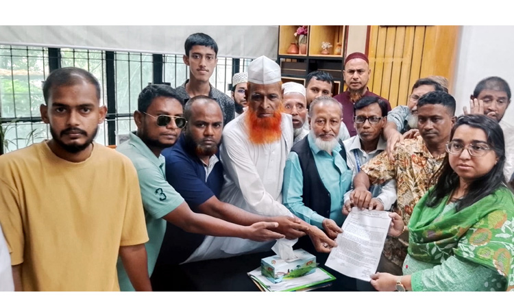 ১৩ দফা বাস্তবায়নে ‘একতাবদ্ধ সিলেটবাসী’র স্মারকলিপি প্রদান