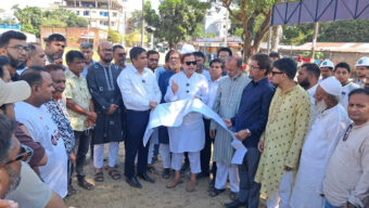 শাহজালাল উপশহর খেলার মাঠ পরিদর্শনকালে কয়েস লোদী
