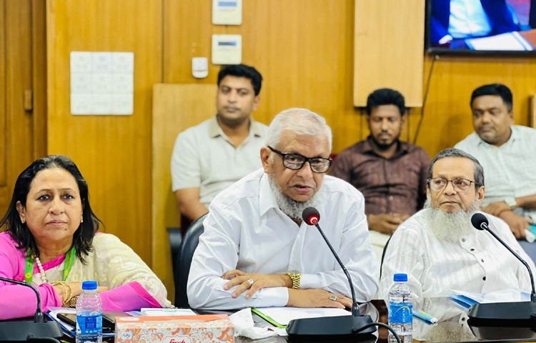 ‘পরিকল্পিত শ্রম অসন্তোষ ও ষড়যন্ত্র প্রতিরোধে সবাইকে সতর্ক থাকার আহ্বান শ্রম মন্ত্রীর’