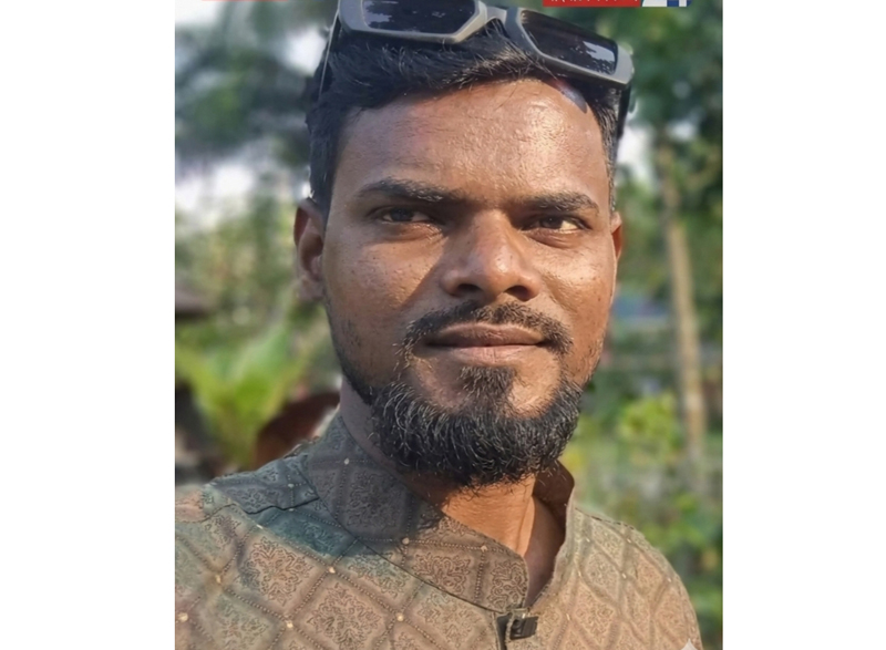কাউন্টারে টিকিট নেই:  ডাবিং করে কালোবাজারি করছে কুলাউড়ার নাছির সিন্ডিকেট